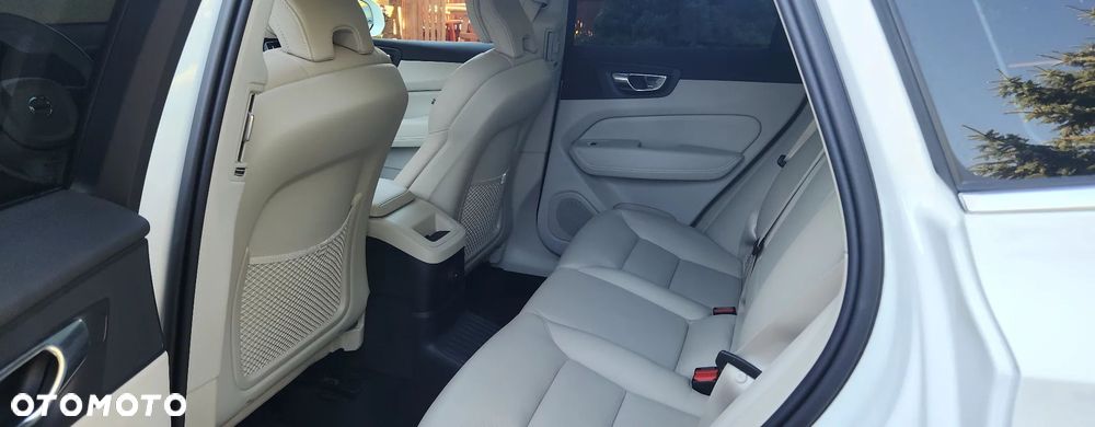 Volvo XC 60 - 8