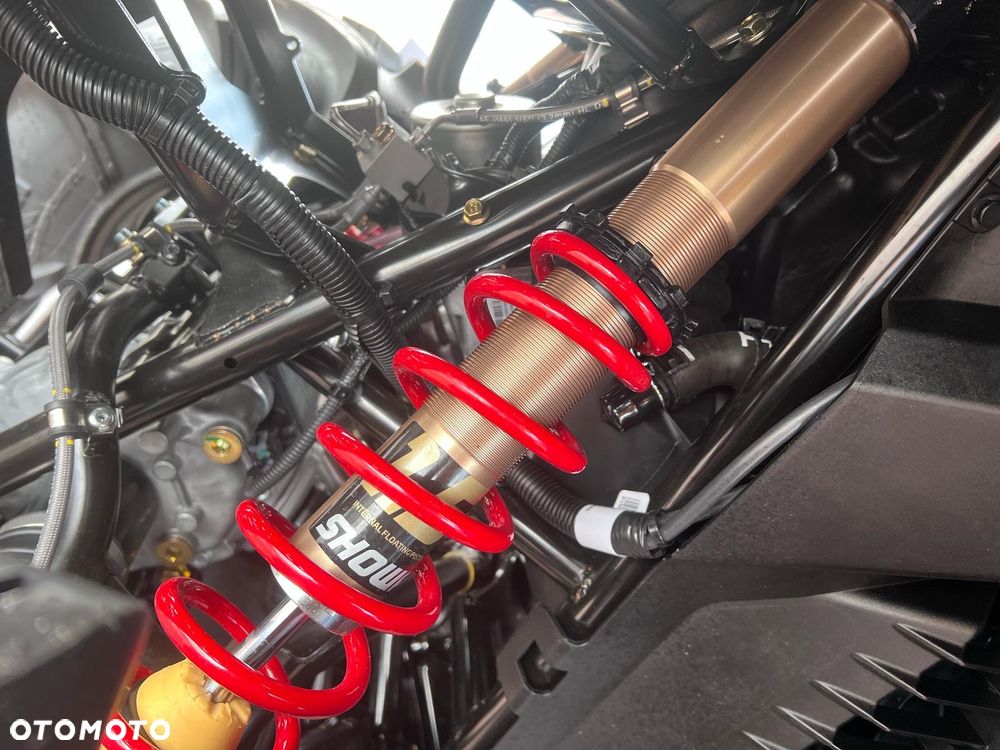 Can-Am Outlander - 8