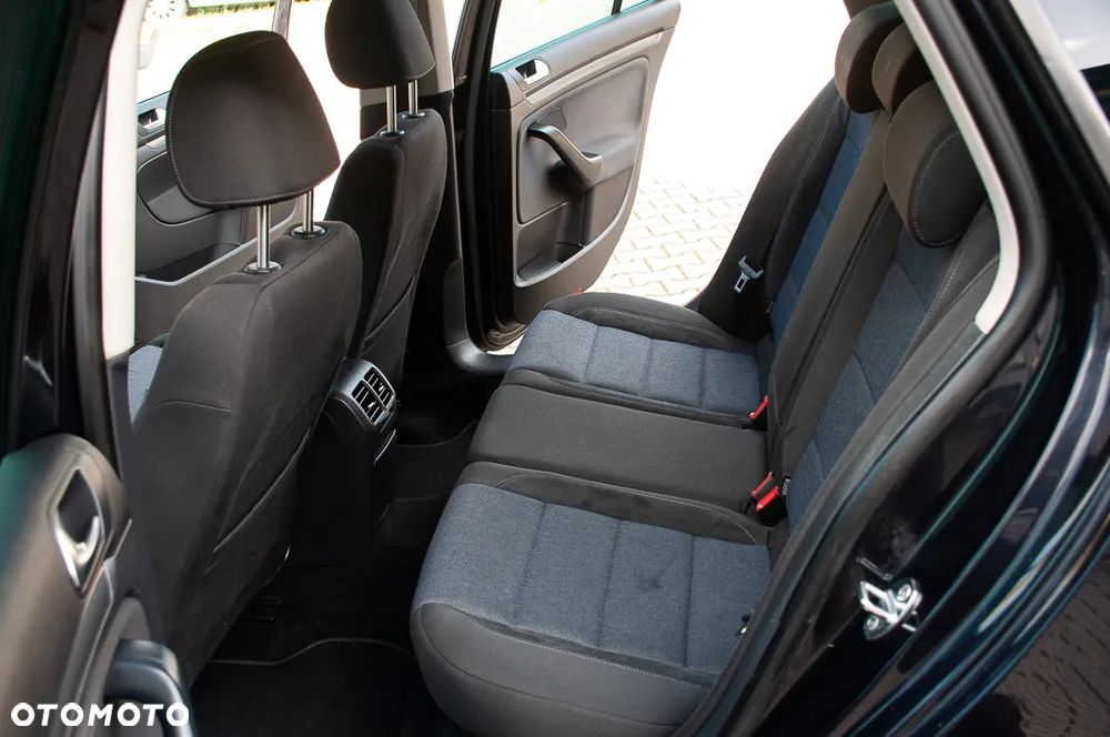 Volkswagen Golf VI 1.6 TDI BlueMot Trendline - 31