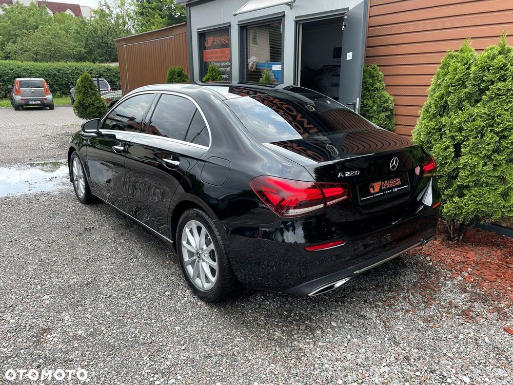 Mercedes-Benz Klasa A 220 AMG Line 7G-DCT - 3