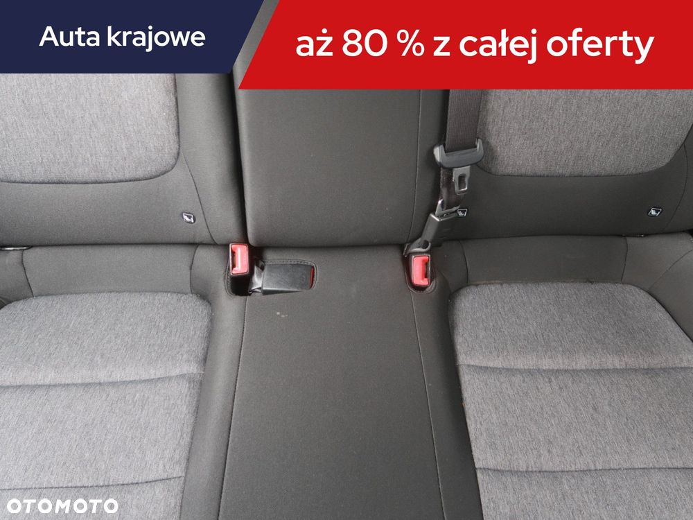 Kia Stonic - 12