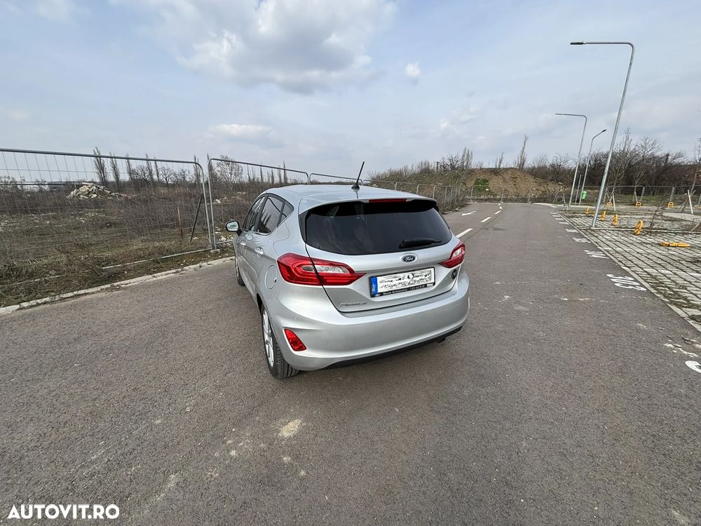 Ford Fiesta 1.0 EcoBoost Powershift Titanium - 9