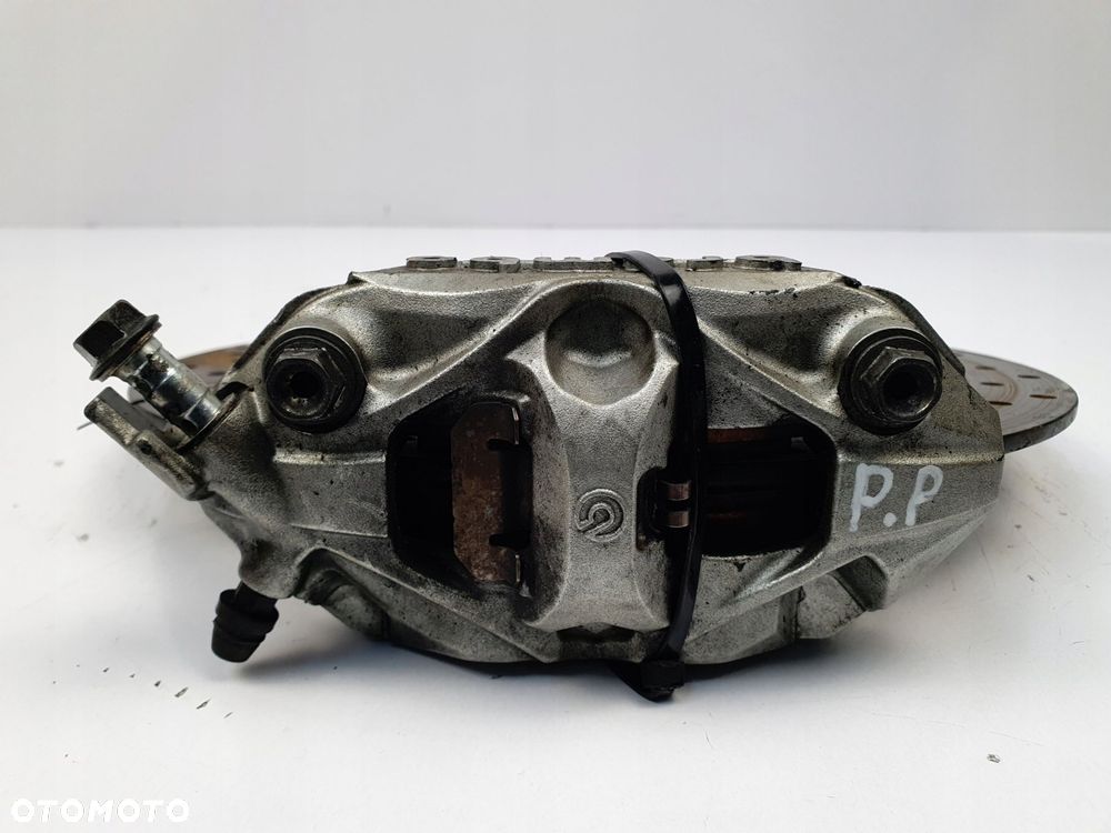 PRAWY ZACISK HAMULCOWY TARCZA PRZÓD Suzuki GSX-R 600 750 GSXR 600 L1-L6 - 8