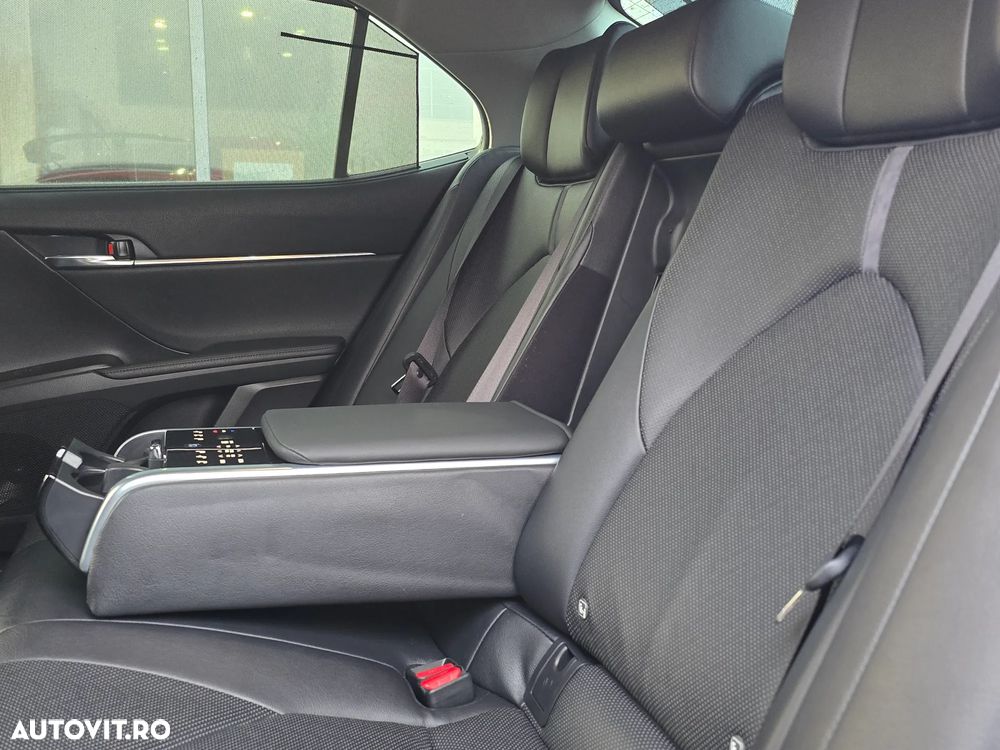 Toyota Camry 2.5 Hybrid Exclusive - 14