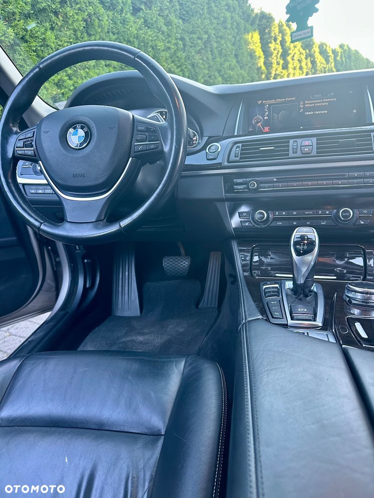 BMW Seria 5 535i xDrive Luxury Line - 17