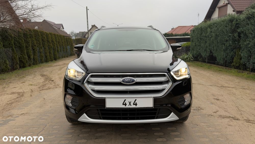 Ford Kuga 1.5 EcoBoost 4x4 Titanium - 3