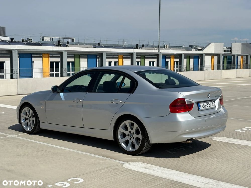 BMW Seria 3 320d - 12