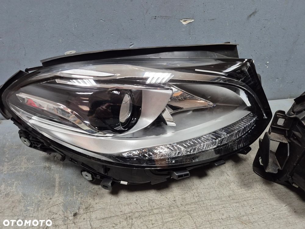 Lampy Przód Komplet Mercedes GLE W166 Zamiennik - 4