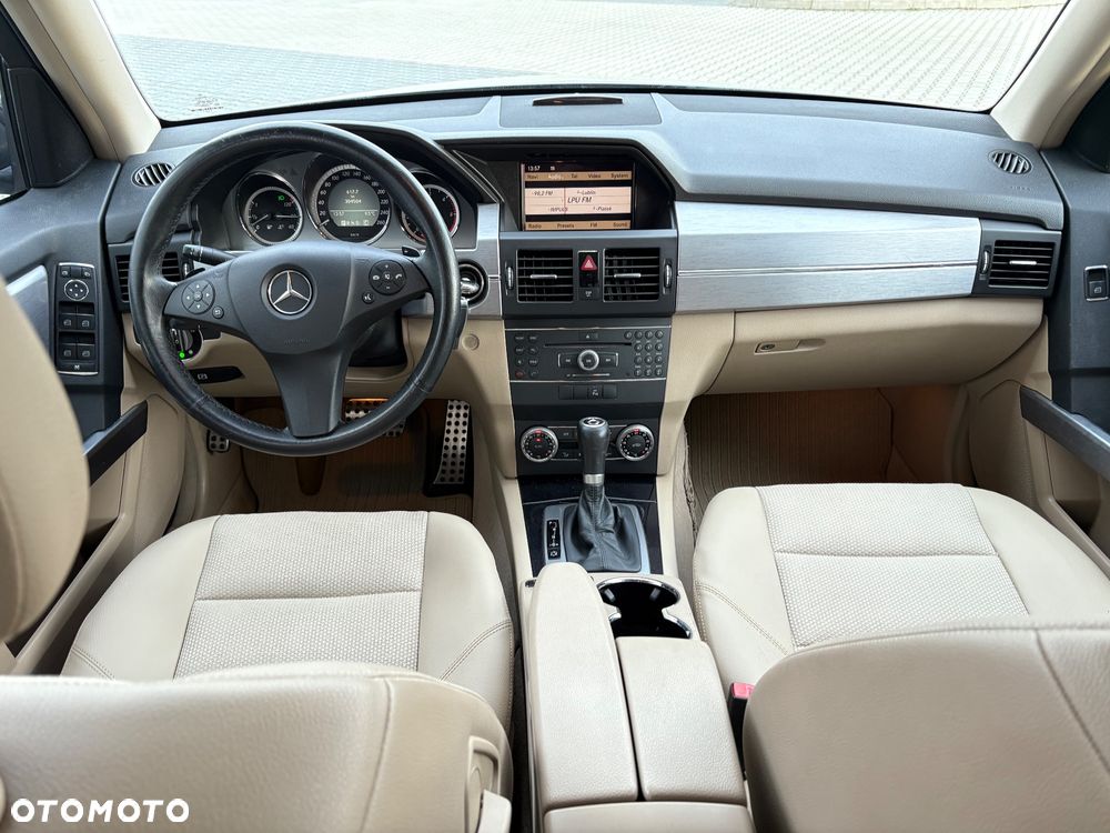 Mercedes-Benz GLK 220 CDI DPF 4Matic BlueEFFICIENCY 7G-TRONIC - 19