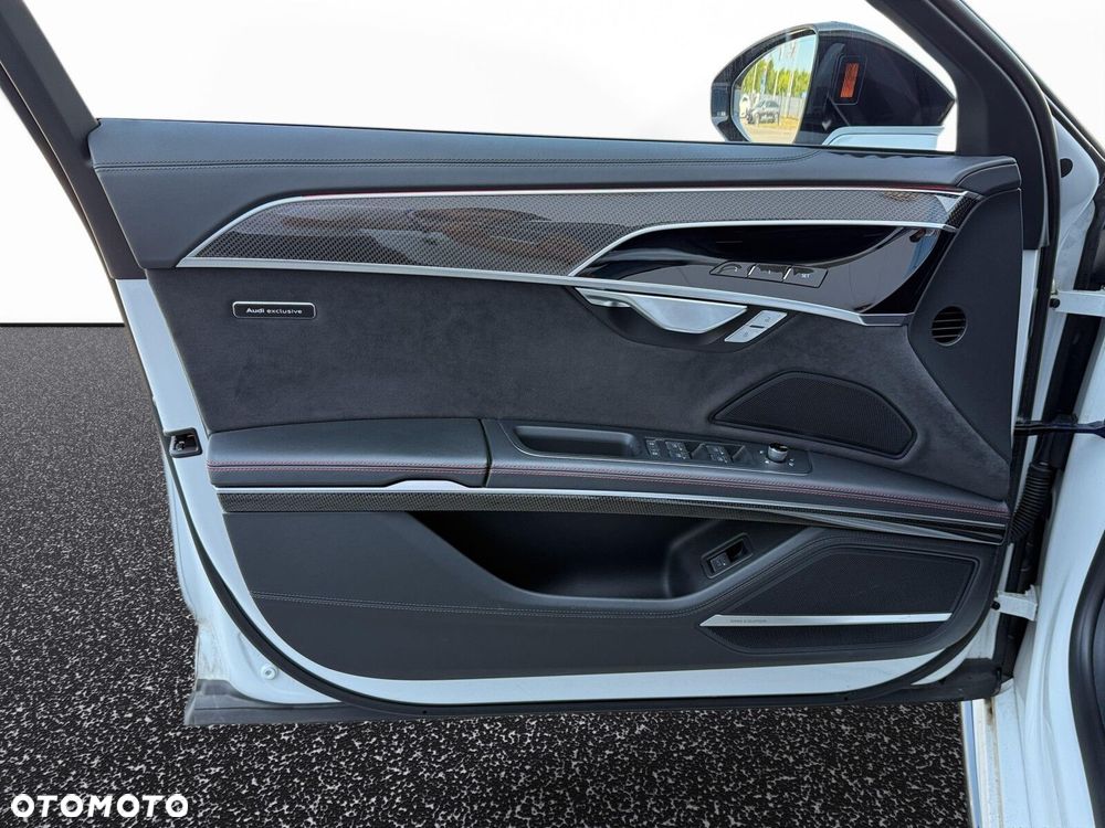 Audi S8 TFSI mHEV Quattro Tiptr - 12