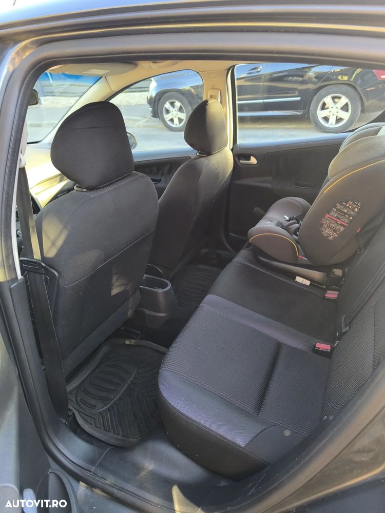 Peugeot 207 1.4 E Active - 6