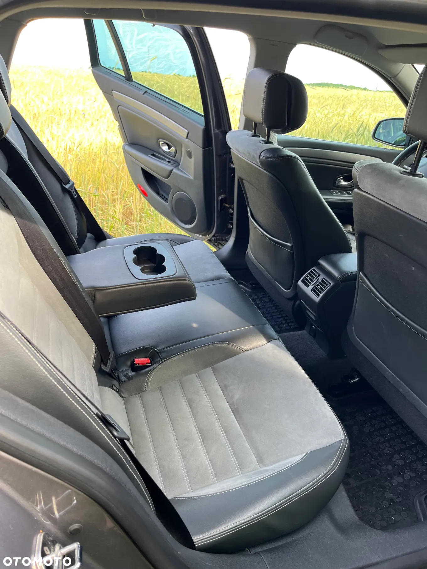 Renault Laguna Grandtour dCi 175 FAP Initiale - 15
