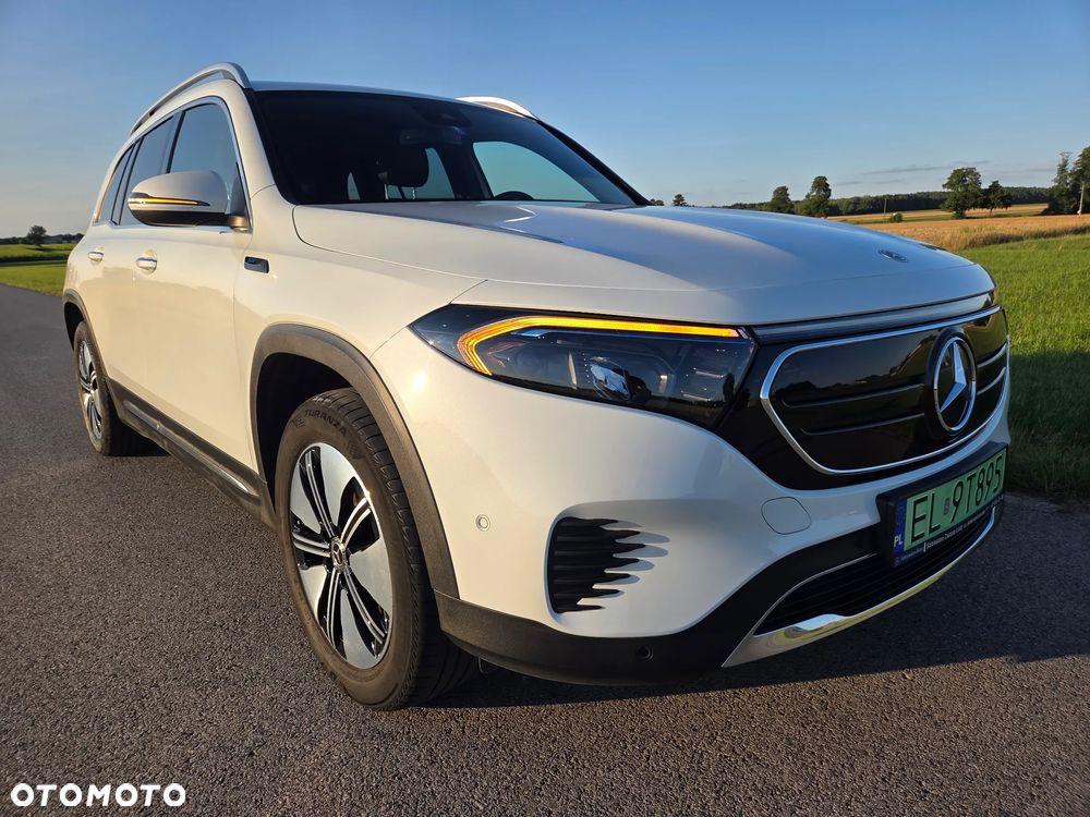 Mercedes-Benz EQB 250 66.5kWh Electric Art - 1