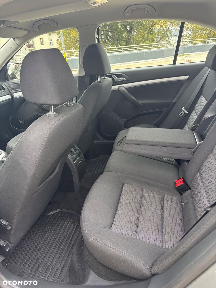 Skoda Octavia 1.4 TSI Ambition - 11