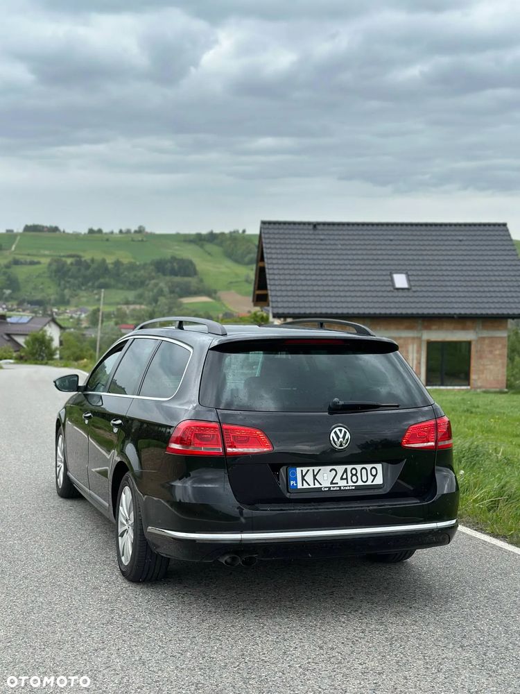 Volkswagen Passat 2.0 TDI Comfortline R-Style - 5