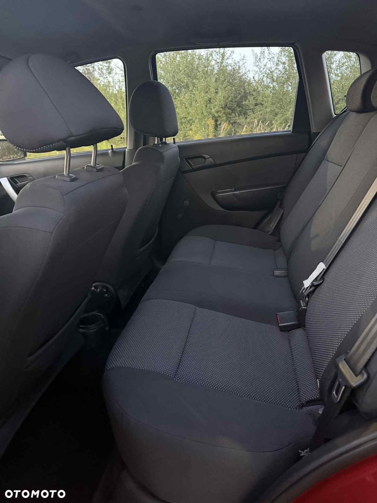 Chevrolet Aveo - 7