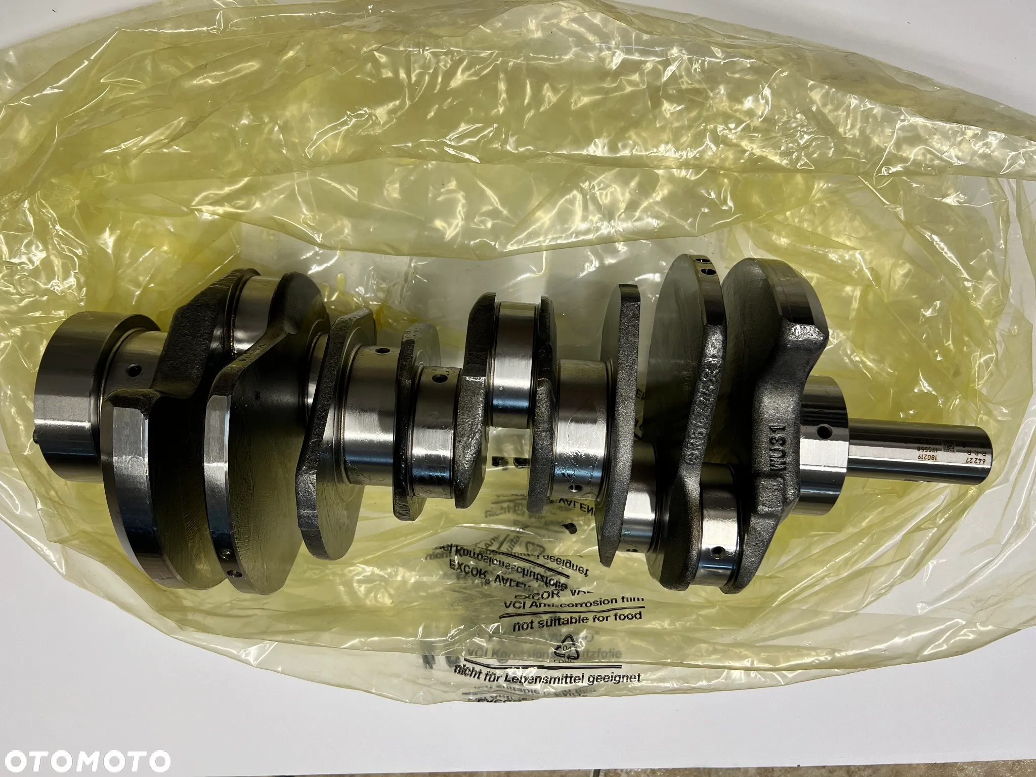 Mercedes 3,0CDi wał OM642 A6420302401 p-Nowy - 3