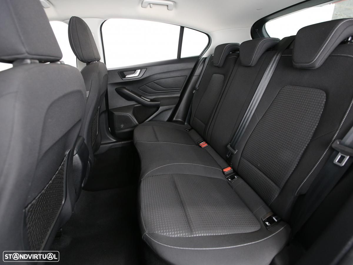Ford Focus 1.5 TDCi EcoBlue Active - 9
