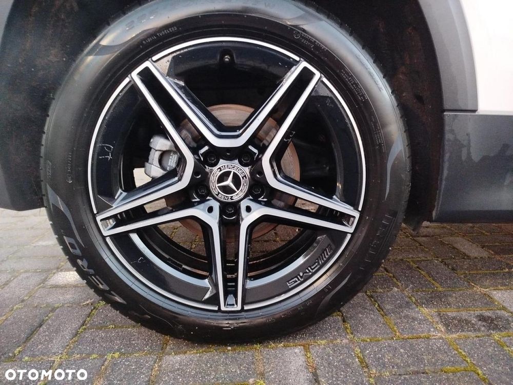 Mercedes-Benz GLB - 19