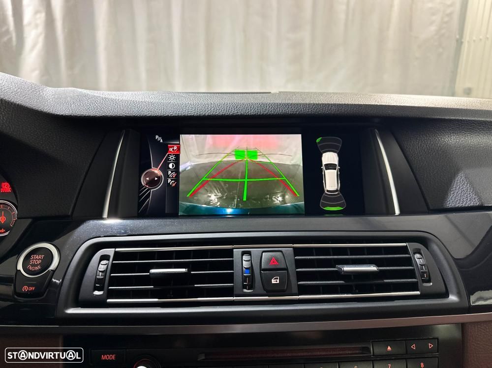 BMW 520 d Pack Desportivo M Auto - 44