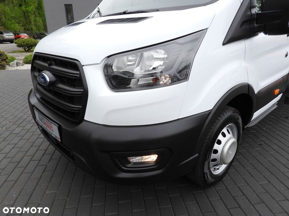 Ford TRANSIT SKRZYNIA 8 PALET TEMPOMAT BLIŹNIACZE KOŁA KLIMATYZACJA  170KM - 19