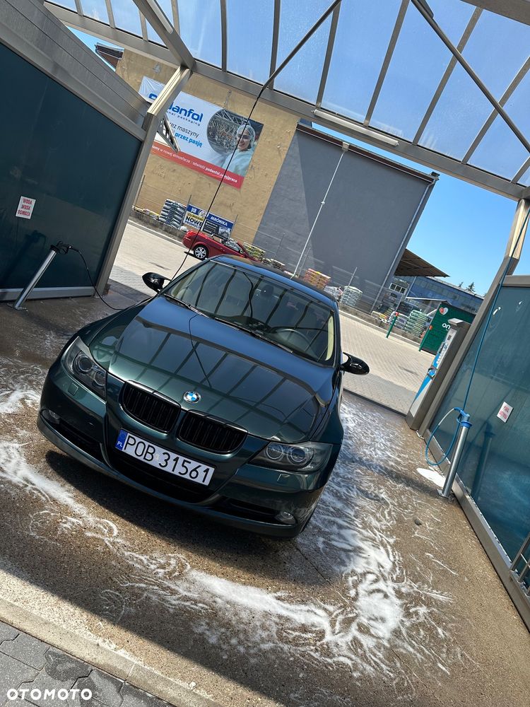 BMW Seria 3 318i - 1