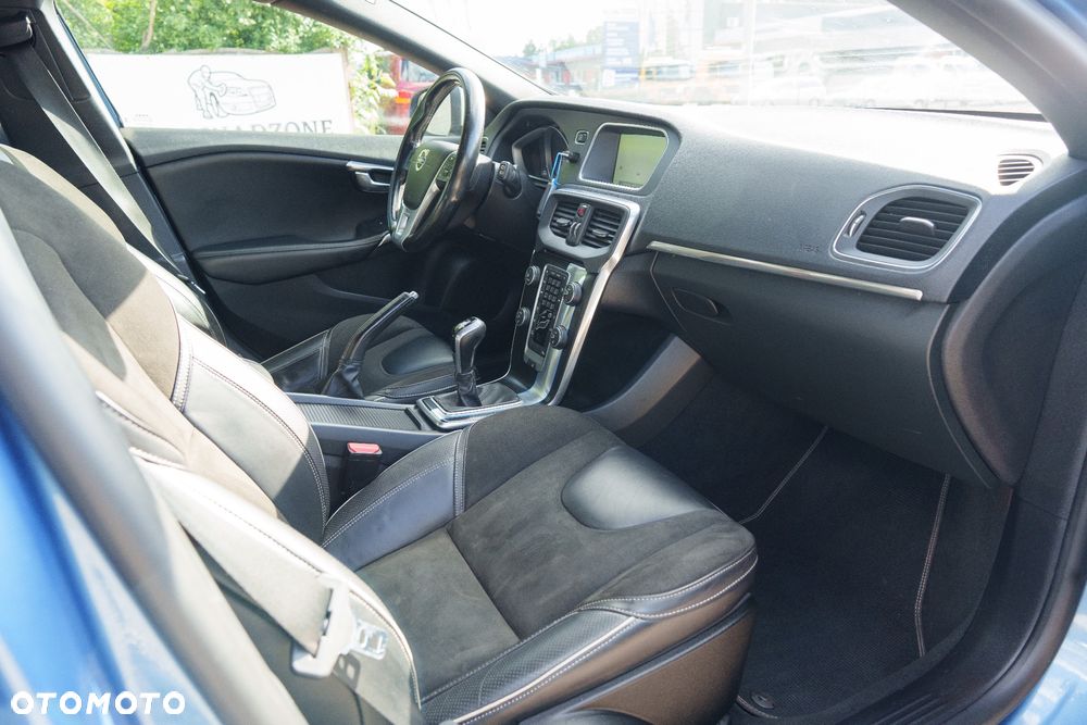 Volvo V40 D2 RDesign - 22