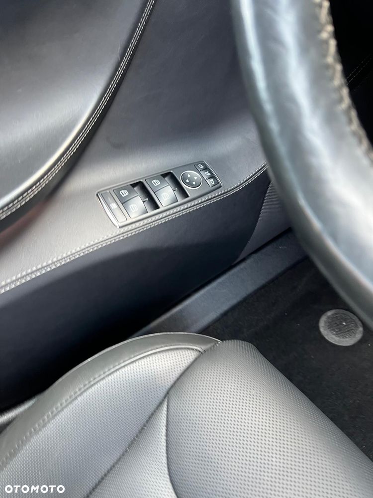 Tesla Model S Dual Motor Allradantrieb Performance - 30