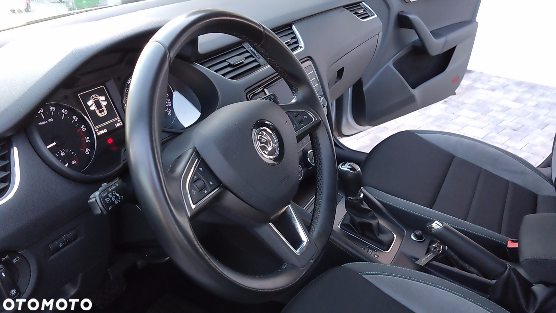 Skoda Octavia 2.0 TDI Style DSG - 11