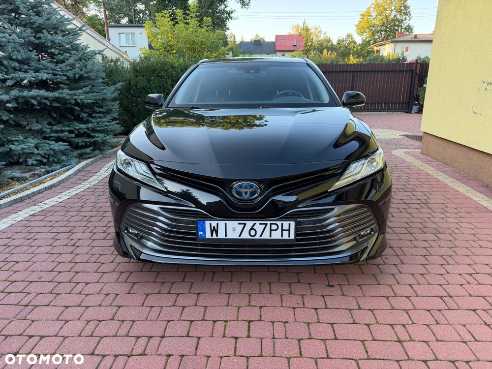 Toyota Camry 2.5 Hybrid Executive CVT - 2