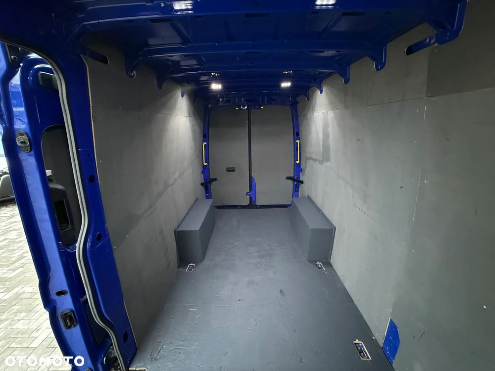 Volkswagen Crafter 2.0 140KM / Długi L4 H2 / 2022 ROK / ZAREJESTROWANY W PL / Serwis ASO / Bezwypadkowy - 9