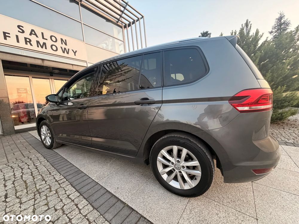 Volkswagen Touran 2.0 TDI BMT Highline - 19