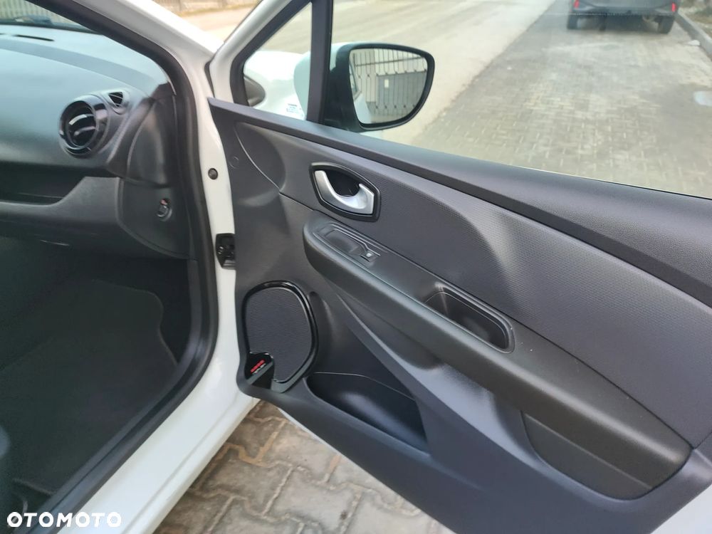 Renault Clio 0.9 TCe Life - 17