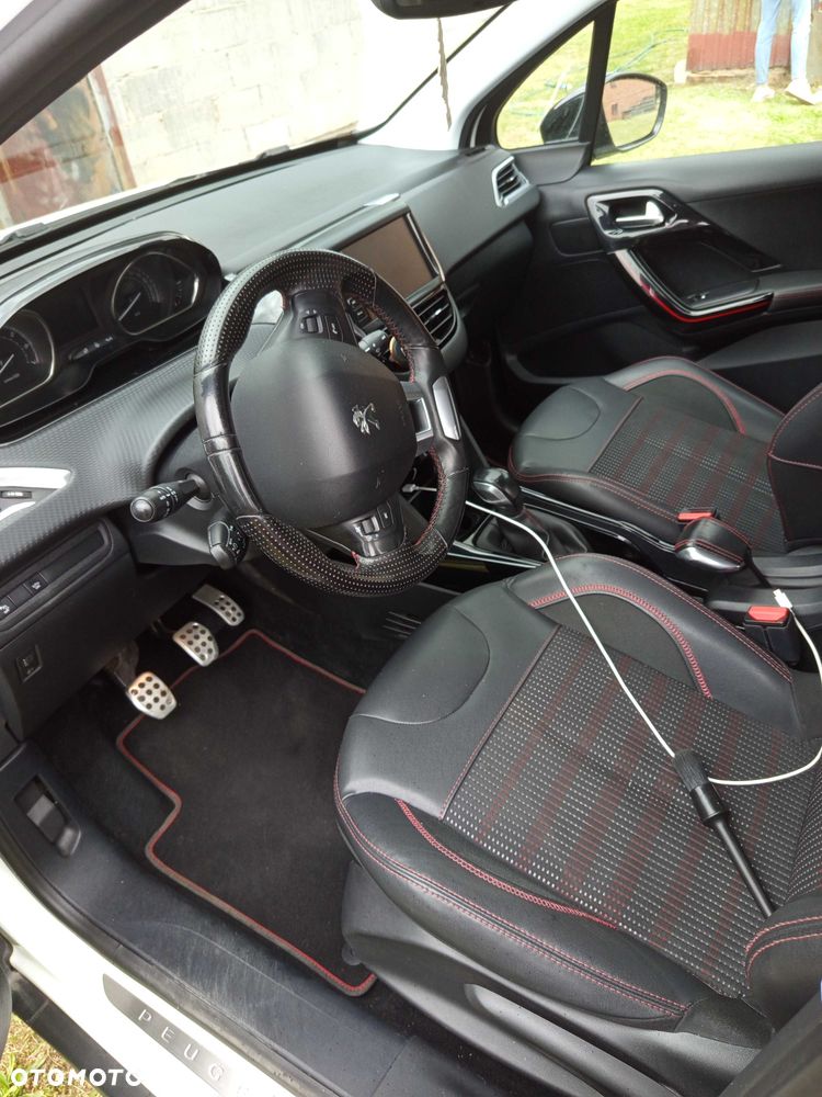 Peugeot 2008 - 7