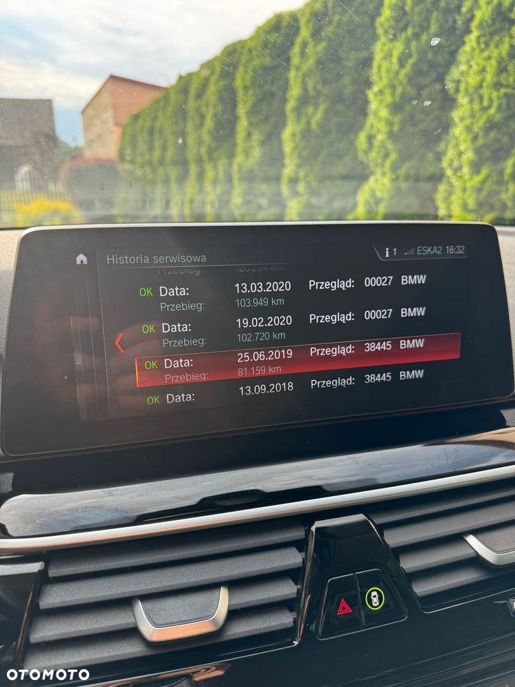 BMW Seria 5 520d Luxury Line - 14