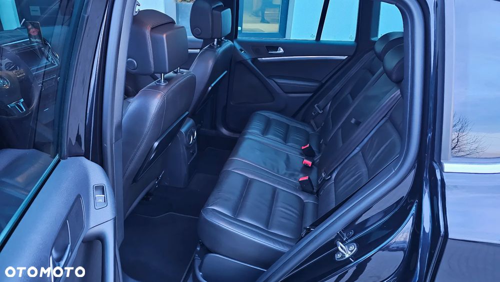 Volkswagen Tiguan 2.0 TDI 4Mot Perfectline R-Style DSG - 19