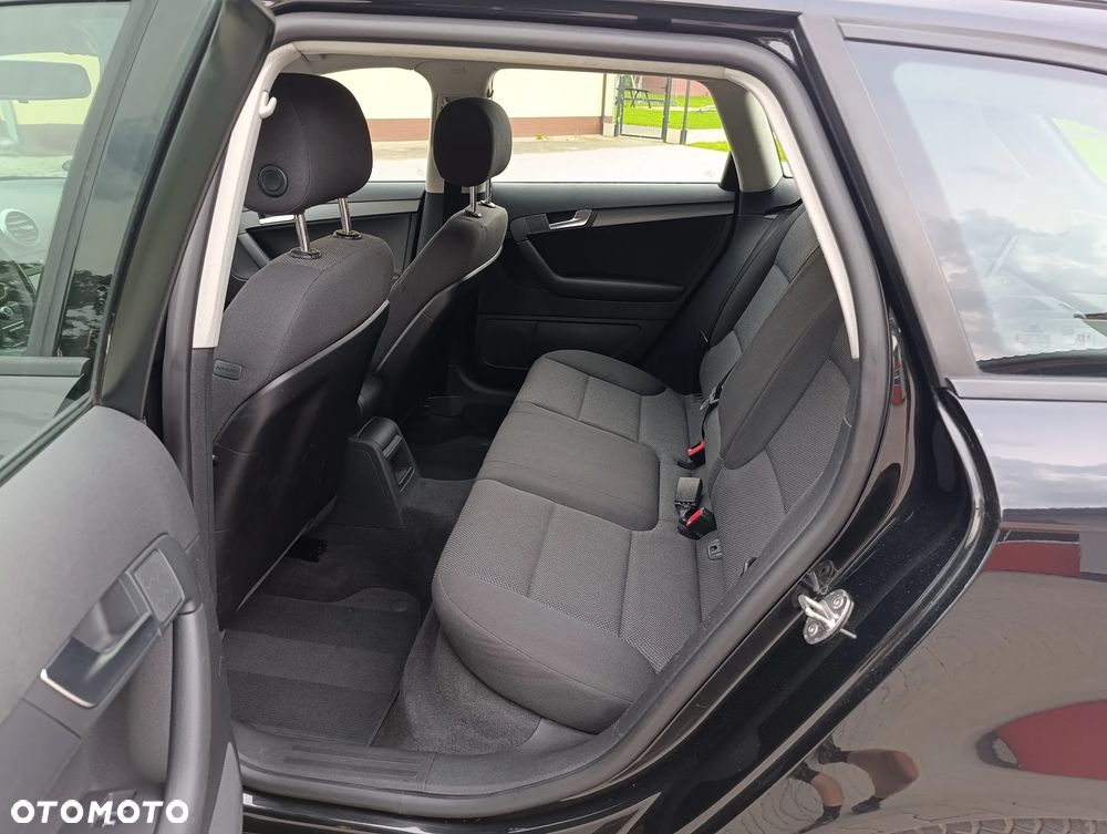 Audi A3 Sportback 1.6 TDI S tronic Attraction - 32