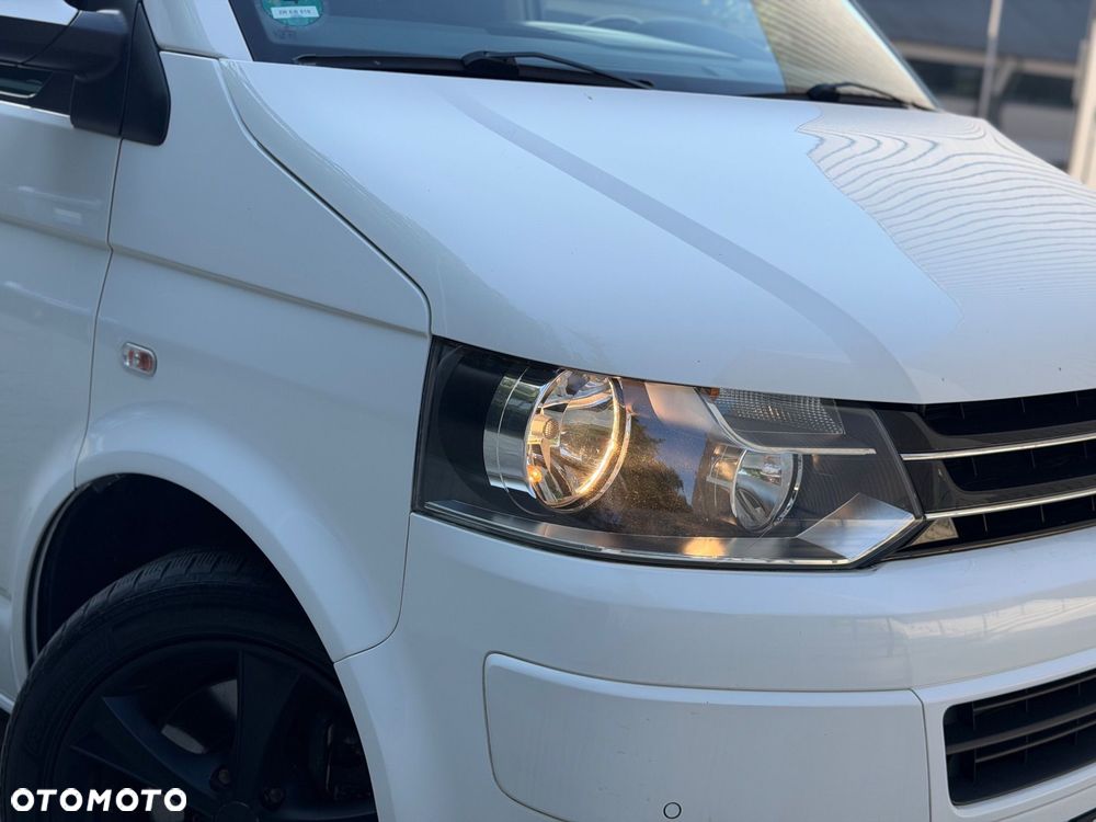 Volkswagen Multivan - 15