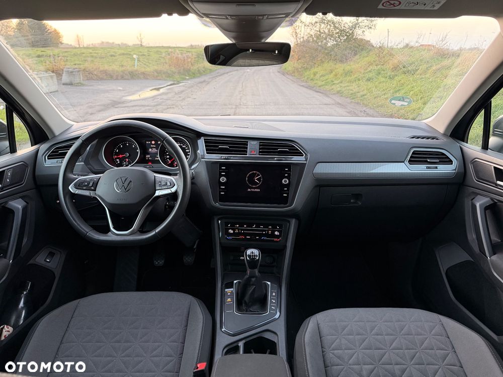 Volkswagen Tiguan - 22
