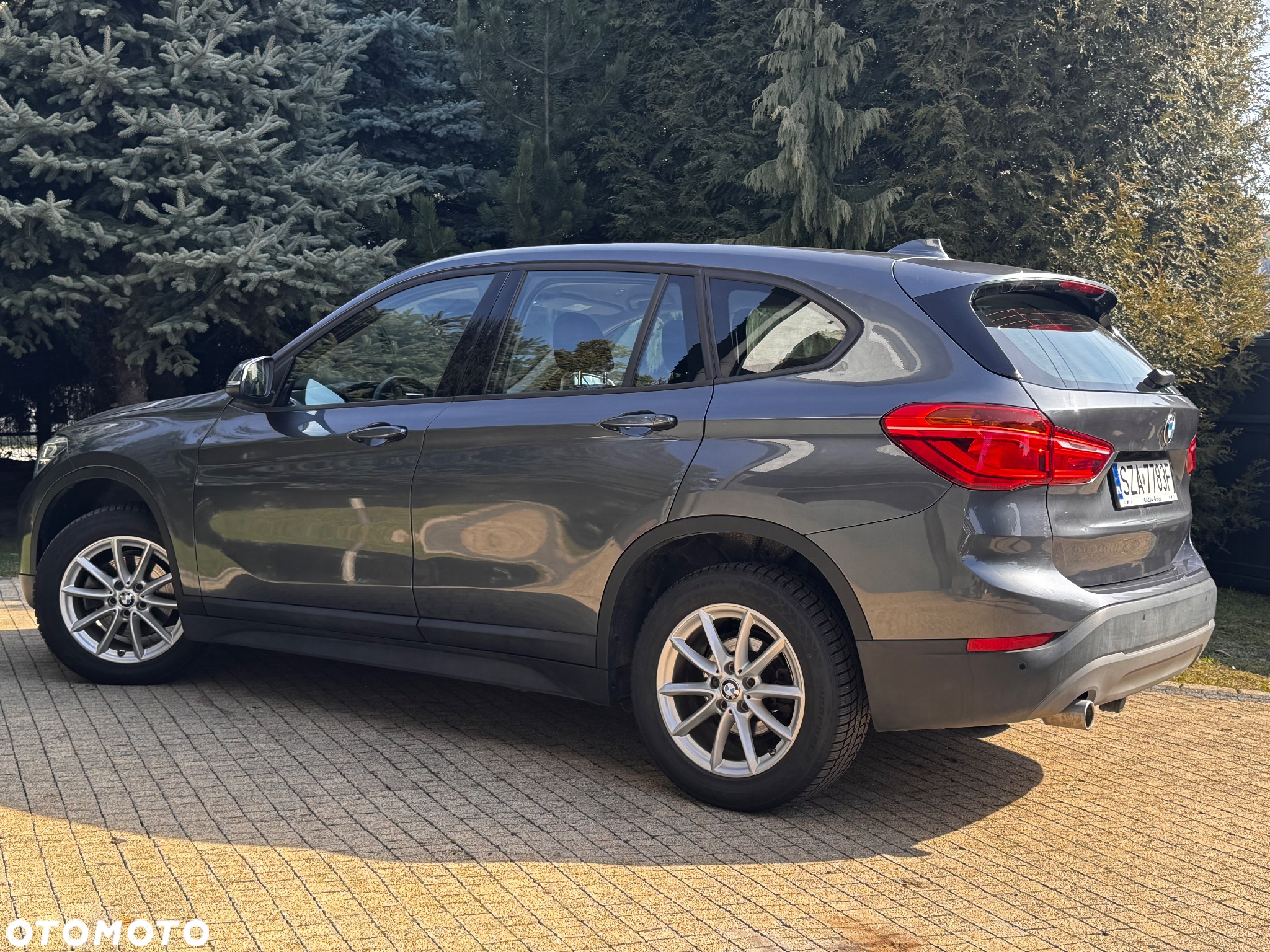 BMW X1 sDrive18i xLine - 27
