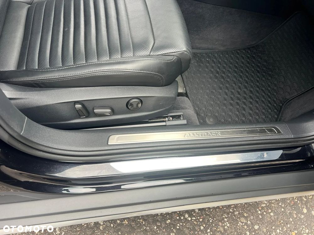 Volkswagen Passat Alltrack 2.0 TDI Bi-Turbo SCR 4Mot DSG - 28