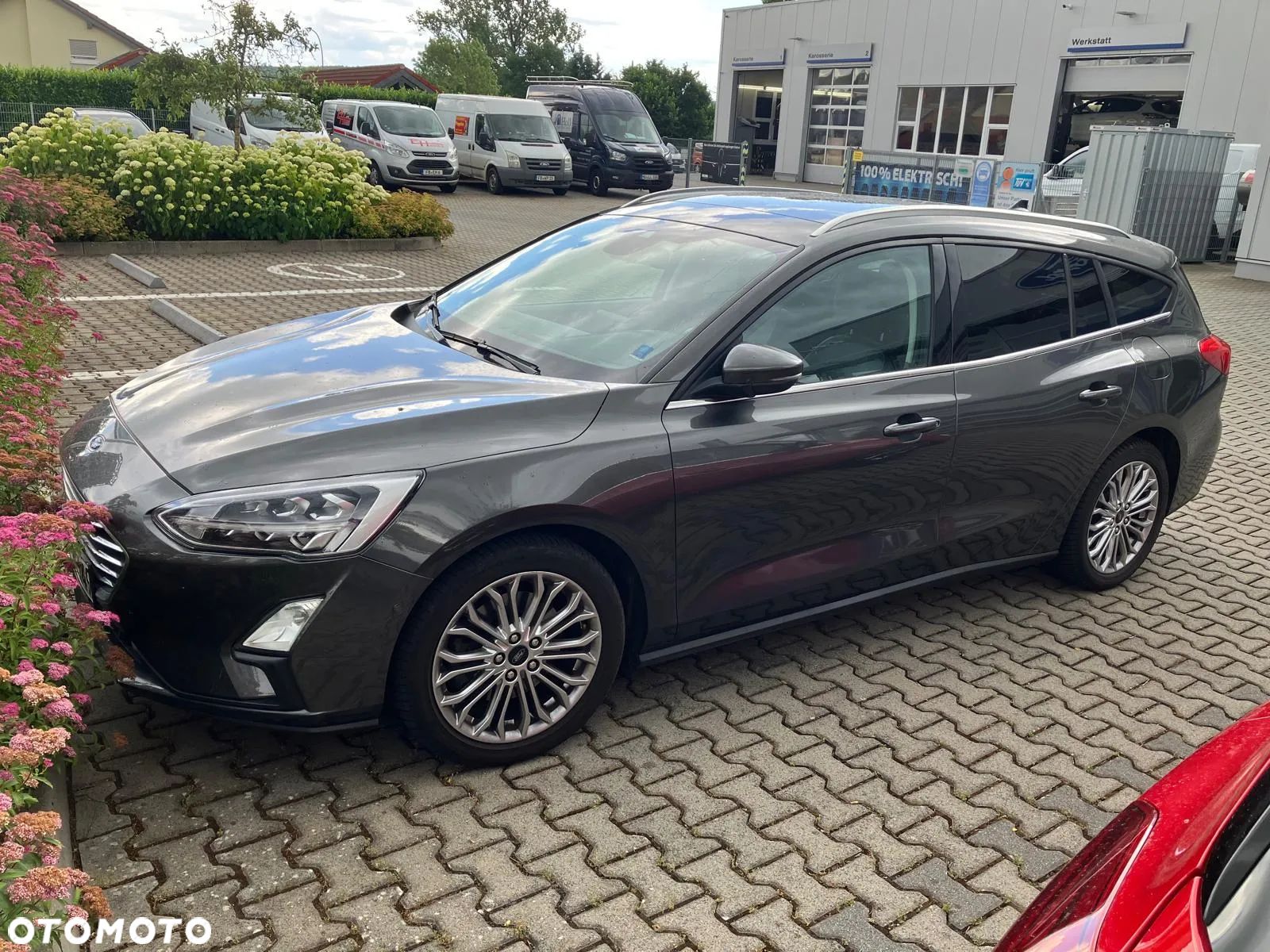 Ford Kuga - 1