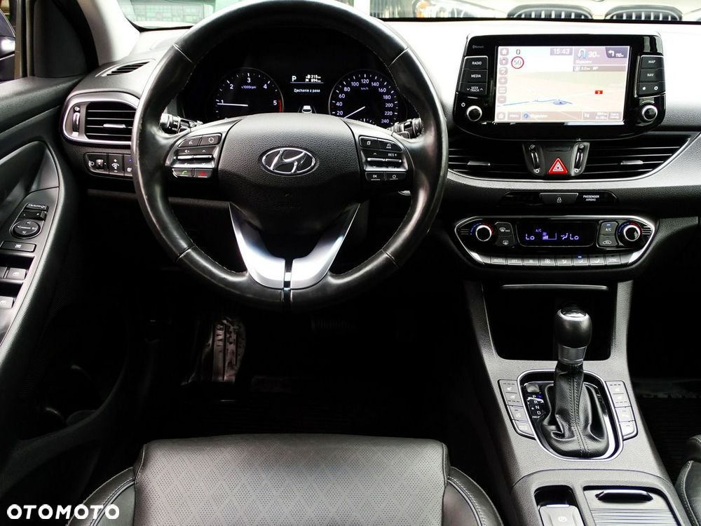 Hyundai i30 1.6 CRDI Premium DCT - 29