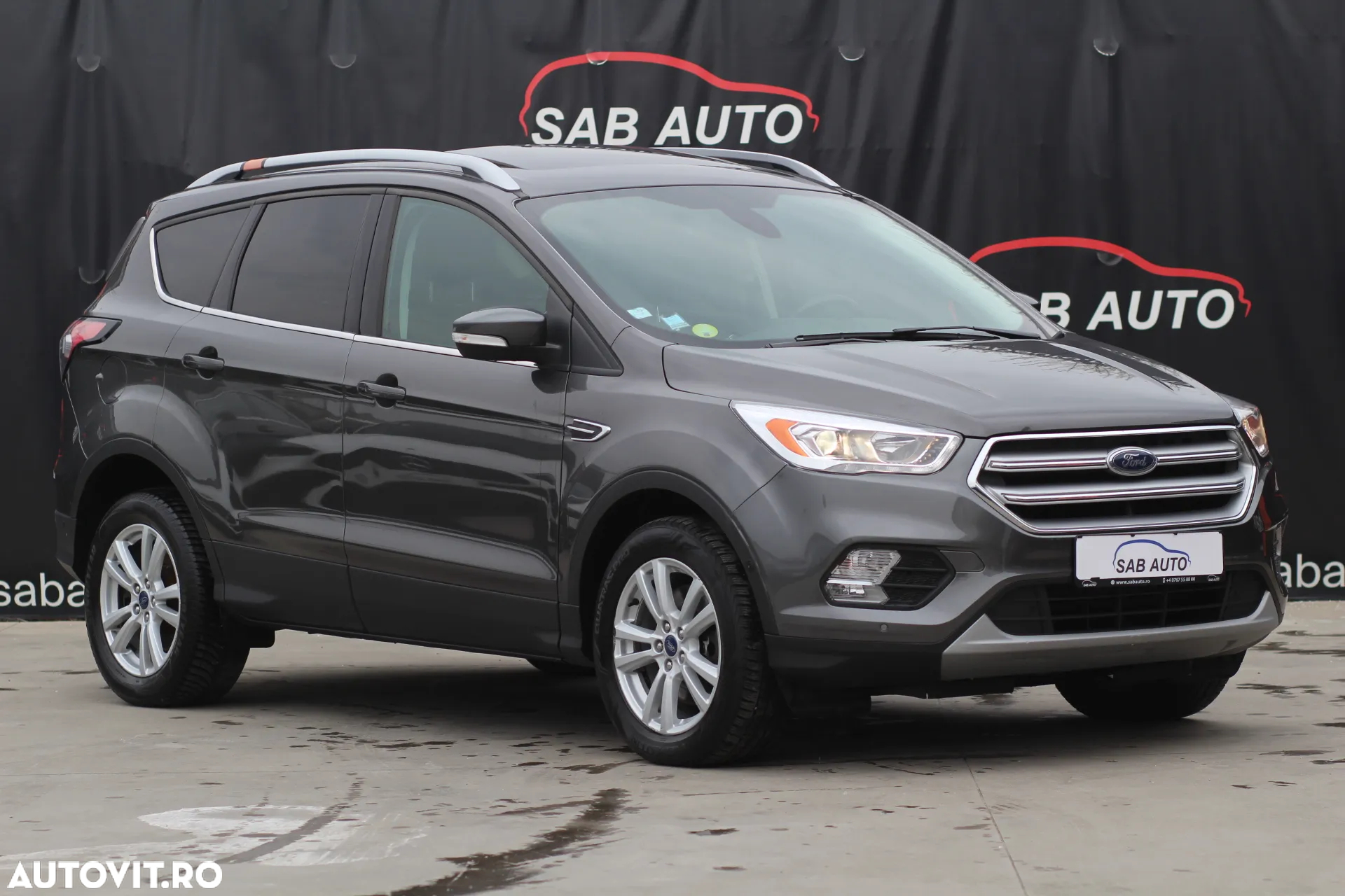 Ford Kuga 2.0 TDCi 2WD Titanium - 4
