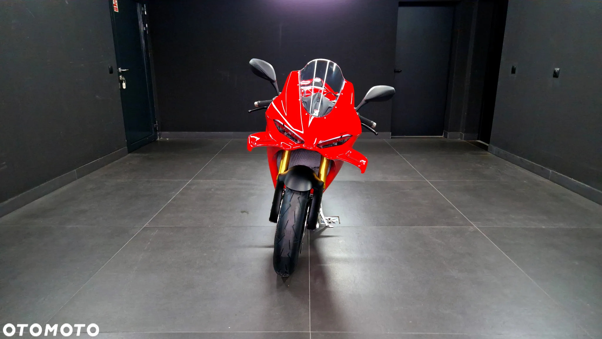 Ducati Panigale V4S - 8