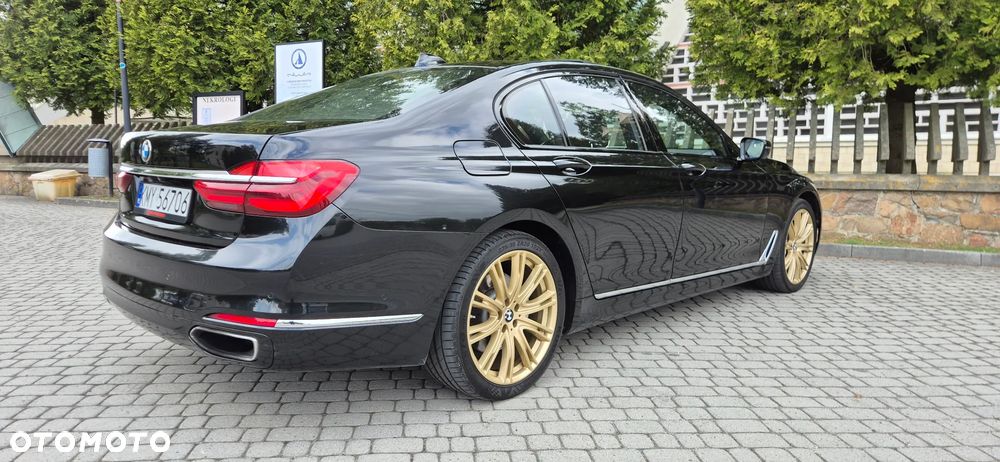 BMW Seria 7 730d xDrive - 16