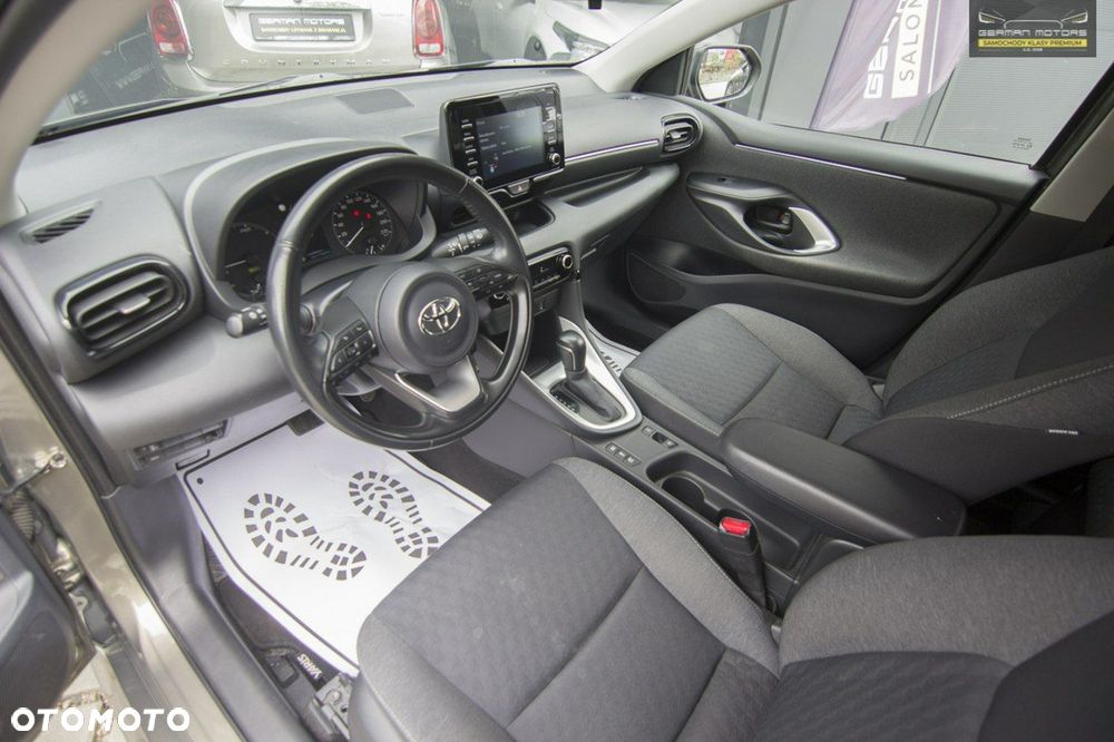 Toyota Yaris Hybrid 1.5 Comfort - 23