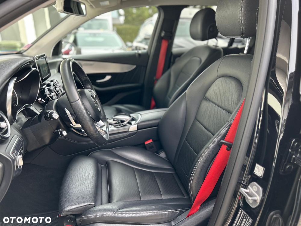 Mercedes-Benz GLC 220 d 4Matic 9G-TRONIC AMG Line - 10