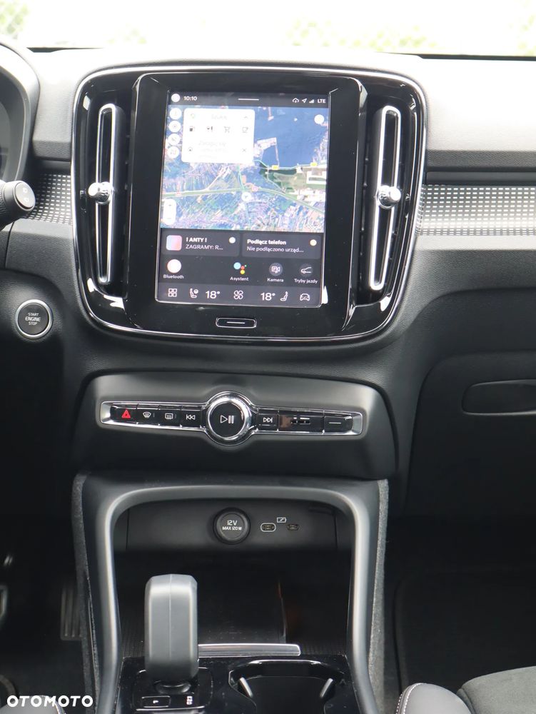 Volvo XC 40 B3 Plus Dark - 13