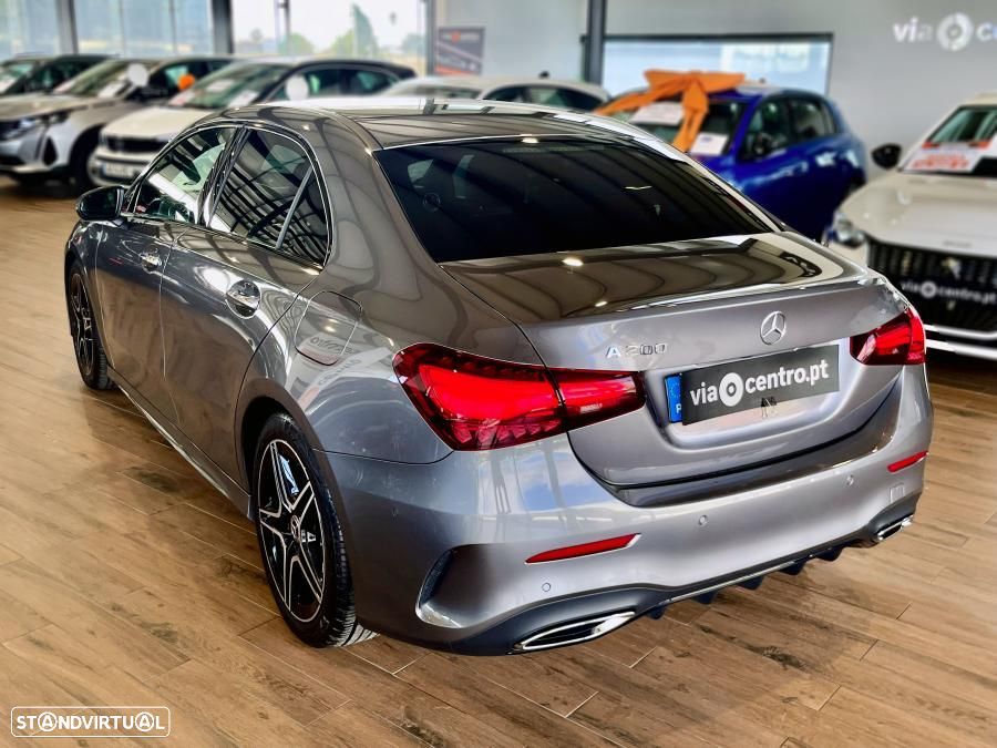 Mercedes-Benz A 200 Limousine 7G-DCT AMG Line Advanced - 4